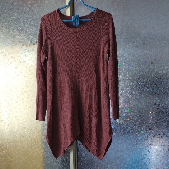 Zozo Burgundy Knit Top - Picture 1 of 8